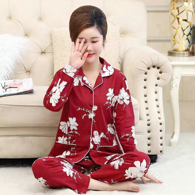 Lightweight Long-Sleeve Pajamas