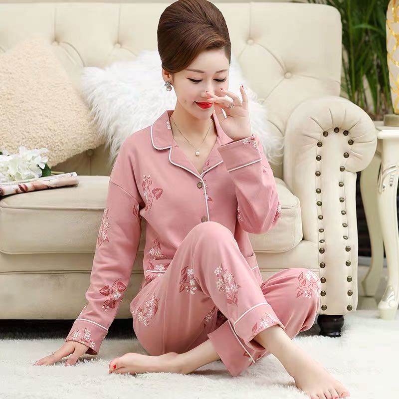 Lightweight Long-Sleeve Pajamas