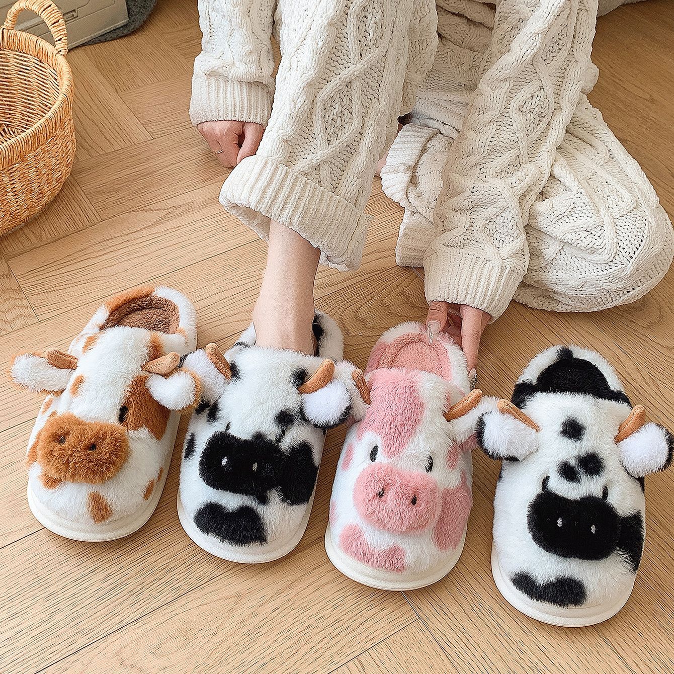Plush Indoor Winter Slippers